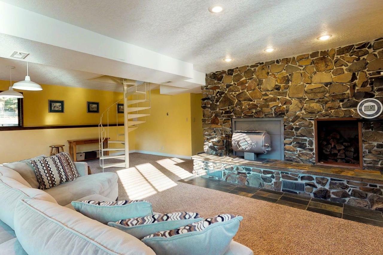 Meadows And Mountain Retreat Little Oklahoma